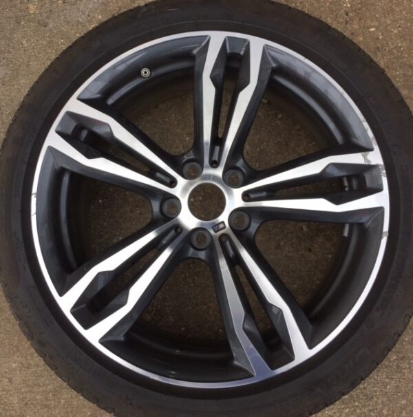 BMW X1 TITAN GREY MET (24-00-185)