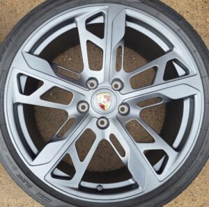 PORSCHE OU9 VESUVIUS GREY METALLIC (24-00-325)