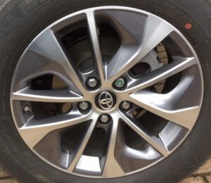 TOYOTA LIGHT ANTHRACITE  METALLIC (24-00-208)