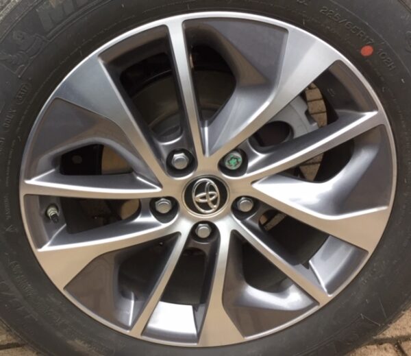TOYOTA LIGHT ANTHRACITE  METALLIC (24-00-208)