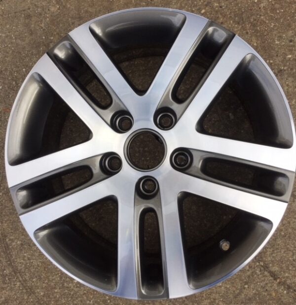 VW LIGHT GUNMETAL DC ( 24-00-42)