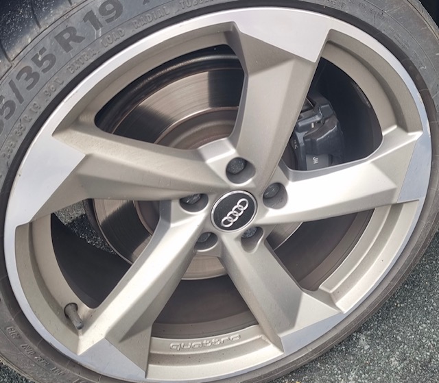 AUDI RS QUATTRO SATIN WHITE GOLD (22-00-38)