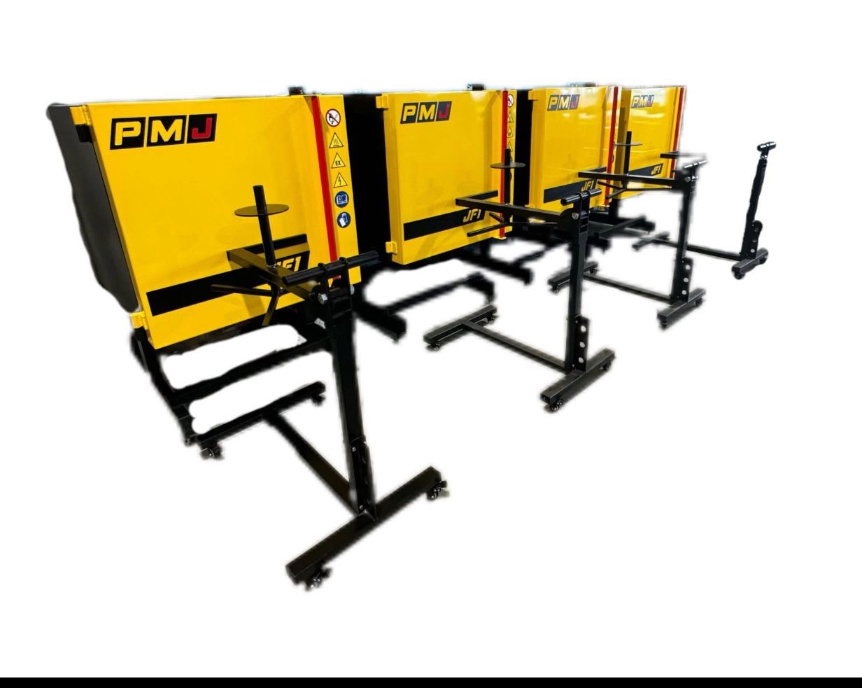 HORIZONTAL OVEN PAINTING SYSTEM WITH ROTARY CARRIAGES
