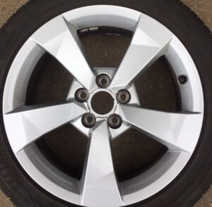 AUDI A1 FINE SILVER (20-00-53)