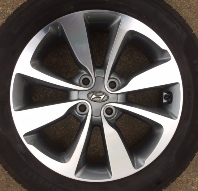 HYUNDAI i20 GREY METALLIC (24-00-163)